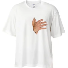 Футболка Oversize с мужской рукой на груди