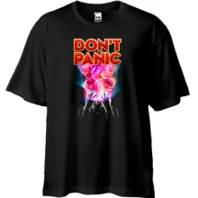 Футболка Oversize Don't Panic с аниме-персонажем