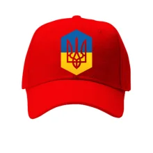 Кепка с Тризубом на фоне флага