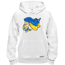Толстовка с флагом Украины в руке