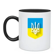 Чашка з Тризубом на фоні українського прапора