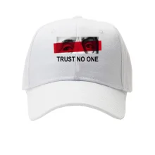 Кепка Trust no one