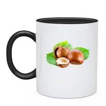 Чашка с лесными орехами