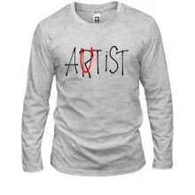Лонгслив с надписью Artist/autist