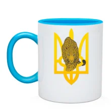 Чашка с гепардом на фоне тризуба