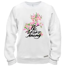 Свитшот с цветочной лошадью We are young