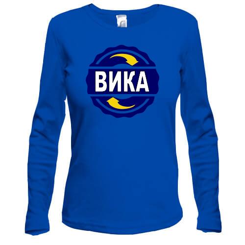 Лонгслив с именем Вика в круге