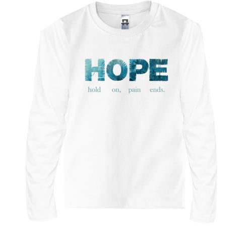 Детская футболка с длинным рукавом hold on, pain ends (HOPE)