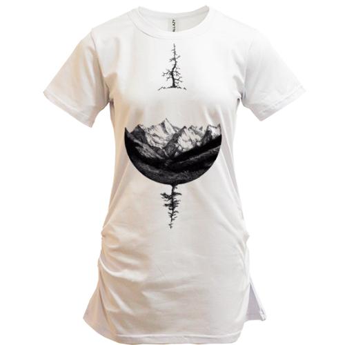 Подовжена футболка з деревами і горами