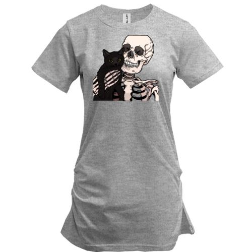 Подовжена футболка зі скелетом і котом