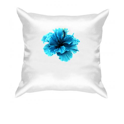 Подушка з блакитною квіткою