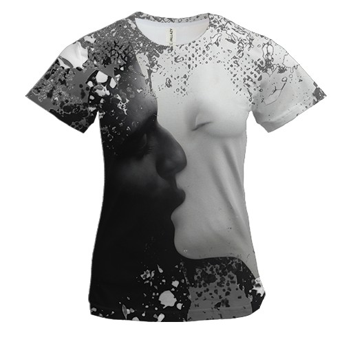 Женская 3D футболка Черно-белый поцелуй