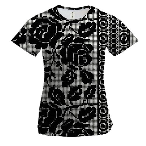 Женская 3D футболка с черной вышиванкой и цветами