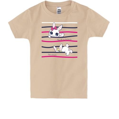 Детская футболка с запутавшимися зайцами