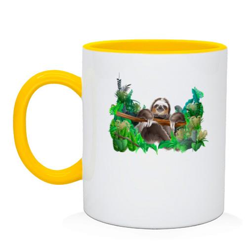 Чашка з лінивцем в джунглях