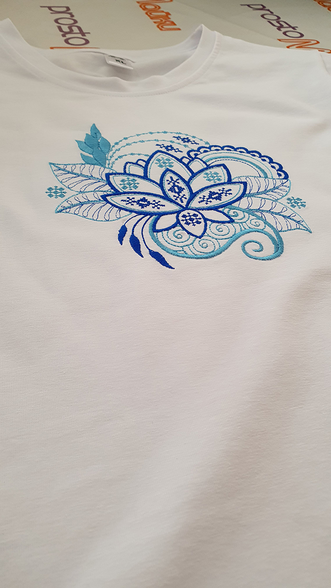 Детская футболка с цветочной мандалой Детская футболка с цветочной мандалой