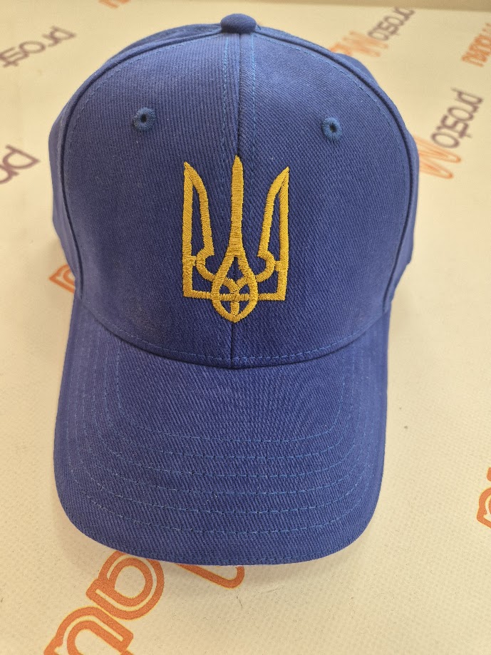 Чоловіча майка з вишитим тризубом Чоловіча майка з вишитим тризубом