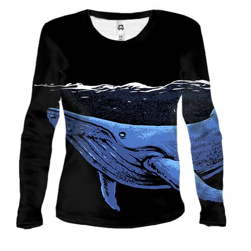 Женский 3D лонгслив с синим китом ночью