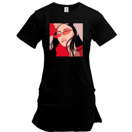 Удлиненная футболка Girl with red glasses art