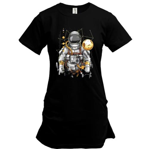 Удлиненная футболка Cosmonaut art