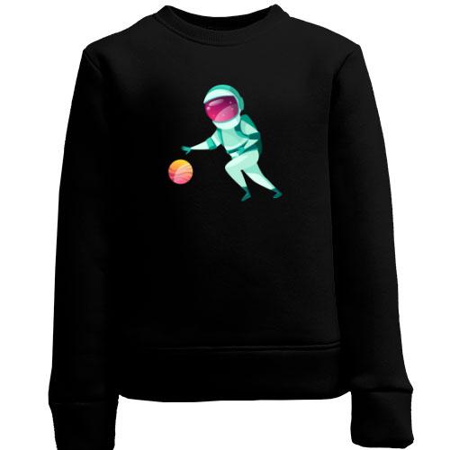 Дитячий світшот з космонавтом баскетболістом