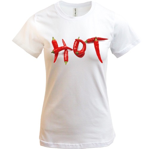 Женская футболка с надписью «HOT», составленной из красного острого перца
