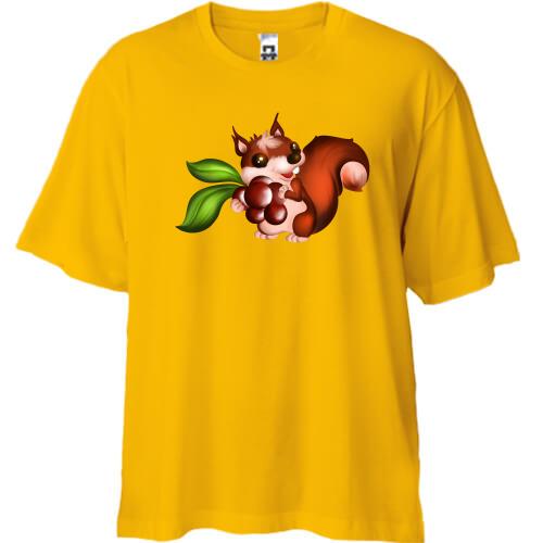 Футболка Oversize з білкою і горіхами