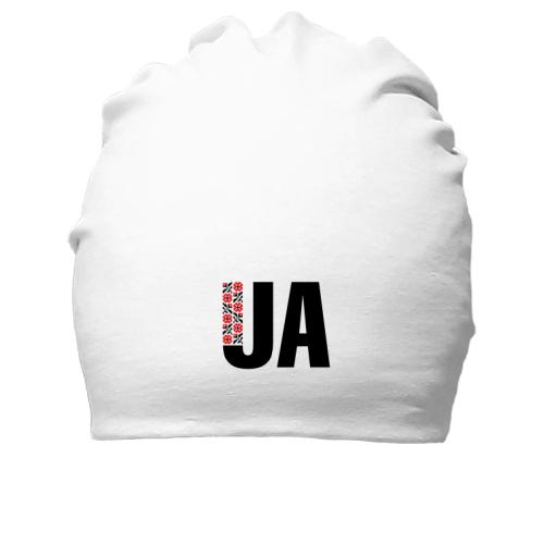 Бавовняна шапка з написом UA у стилі вишиванки