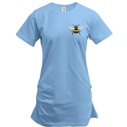 Подовжена футболка з бджолою