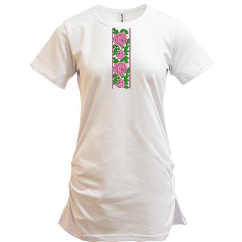 Подовжена футболка з рожевими квітами вишиванкою
