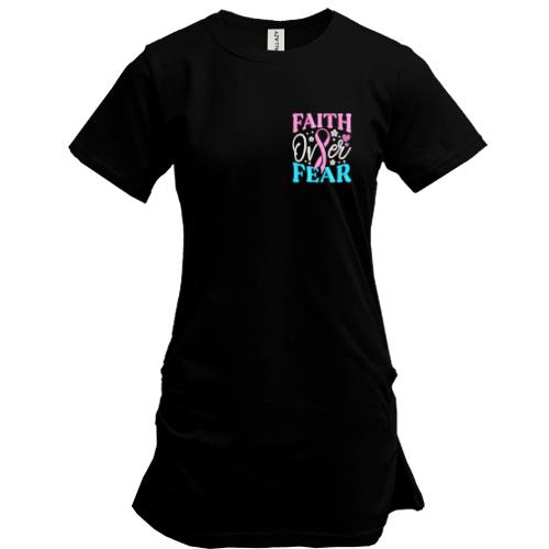 Подовжена футболка з написом Faith over Fear
