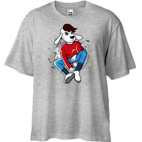 Футболка Oversize з собакою в спортивному костюмі