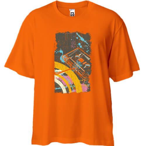 Футболка Oversize з аудіокасетою 