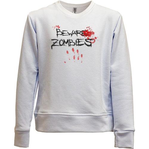 Детский свитшот без начеса Beware Zombies с кровавым отпечатком