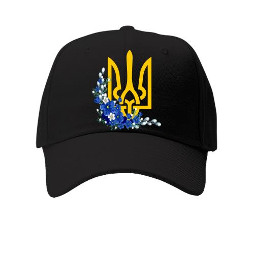 Дитяча кепка з гербом України в квітах