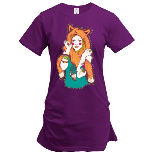 Подовжена футболка з дівчиною лисичкою