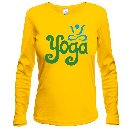 Лонгслив с надписью Yoga