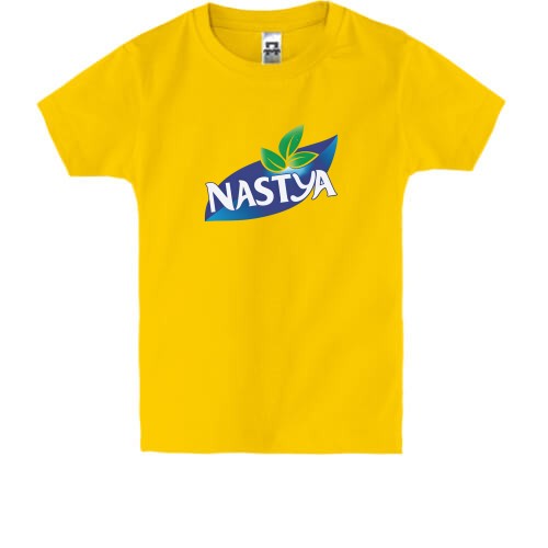 Детская футболка с принтом в стиле логотипа Nestea и надписью «NASTYa»