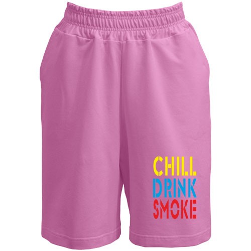 Мужские шорты с разноцветной надписью «CHILL, DRINK, SMOKE», выполненной трафаретным шрифтом