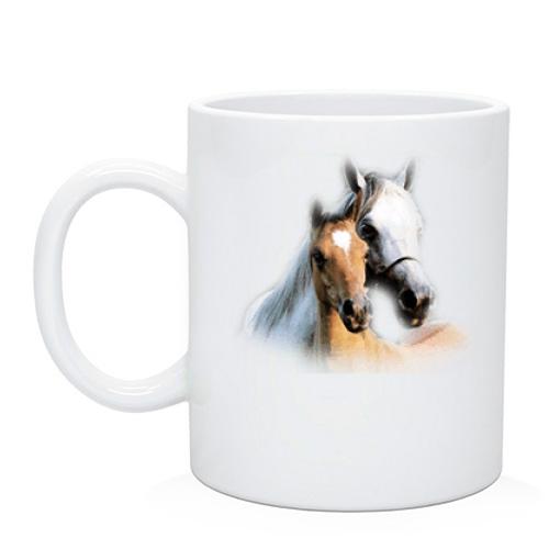 Чашка з парою коней