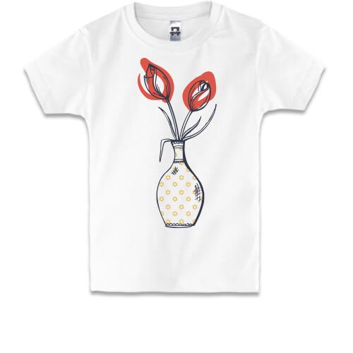 Детская футболка с вазой и тюльпанами