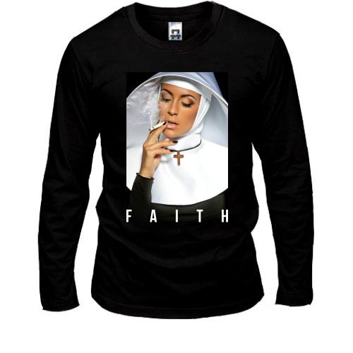 Лонгслив с монашкой FAITH