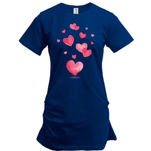 Подовжена футболка з намальованими сердечками