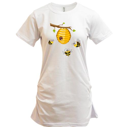 Подовжена футболка з бджолиним вуликом і бджолами