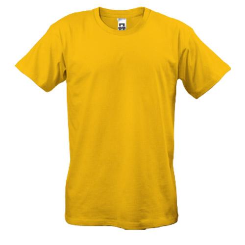 Мужская желтая  футболка 