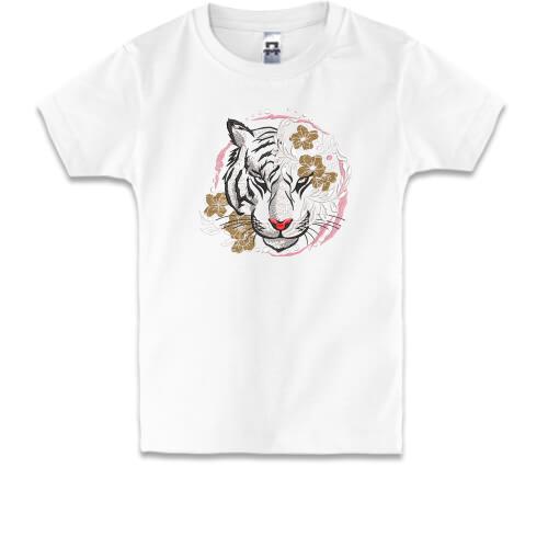 Детская футболка с белым тигром в цветах