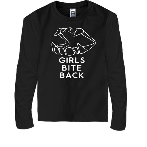Детская футболка с длинным рукавом Girls bite back Девочки кусаю