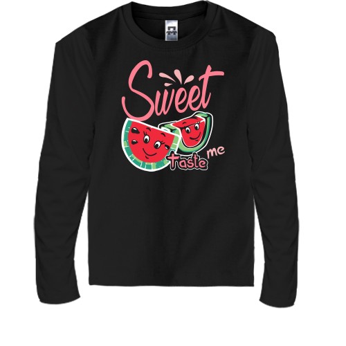 Детский лонгслив с влюбленными дольками арбуза и надписью «Sweet taste me»