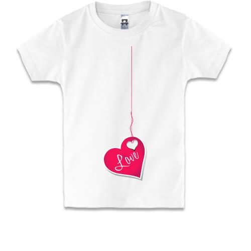Дитяча футболка з сердечком на ниточці
