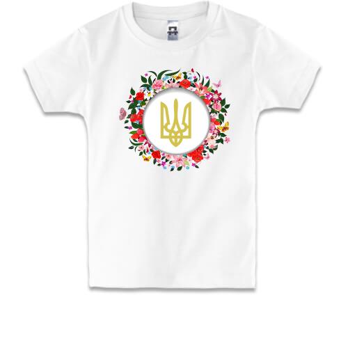 Детская футболка с венком и гербом Украины